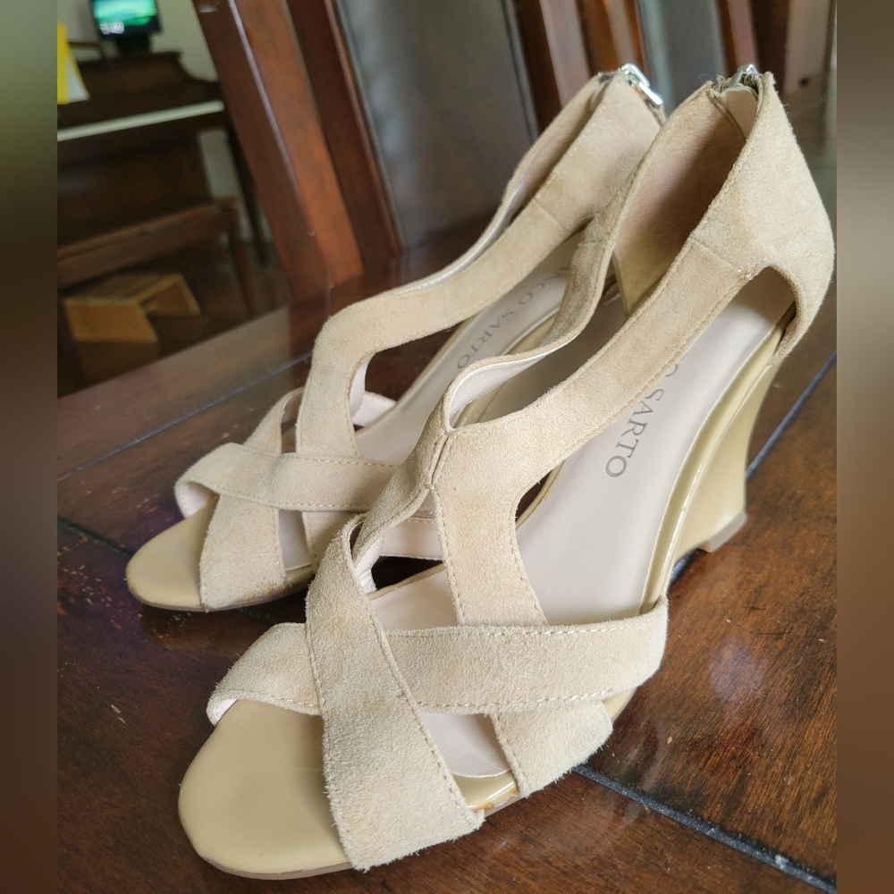 Franco Sarto elegant leather sandals NWOT